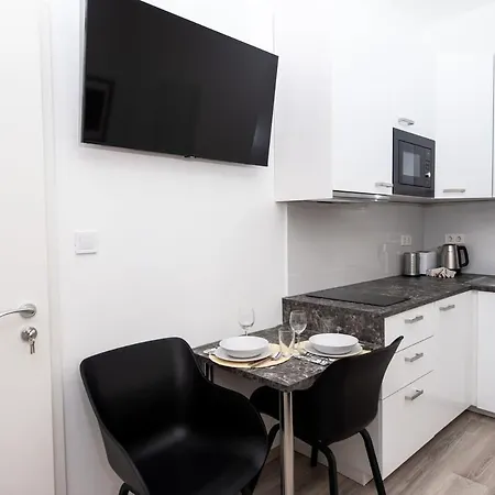 Apartment Extra - New - Charming *