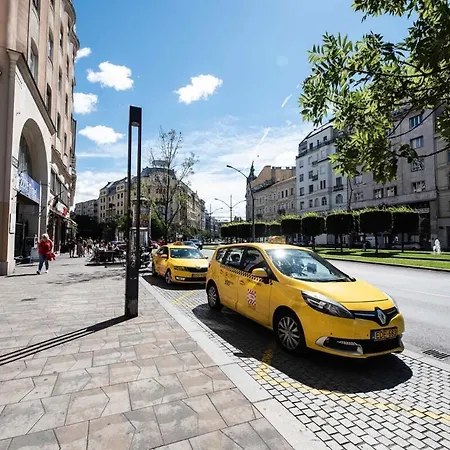 Extra - New - Charming *