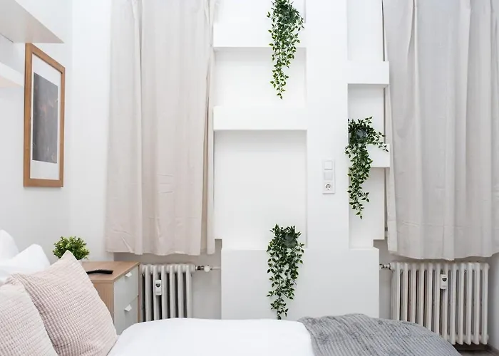 Extra - New - Charming * Budapesta